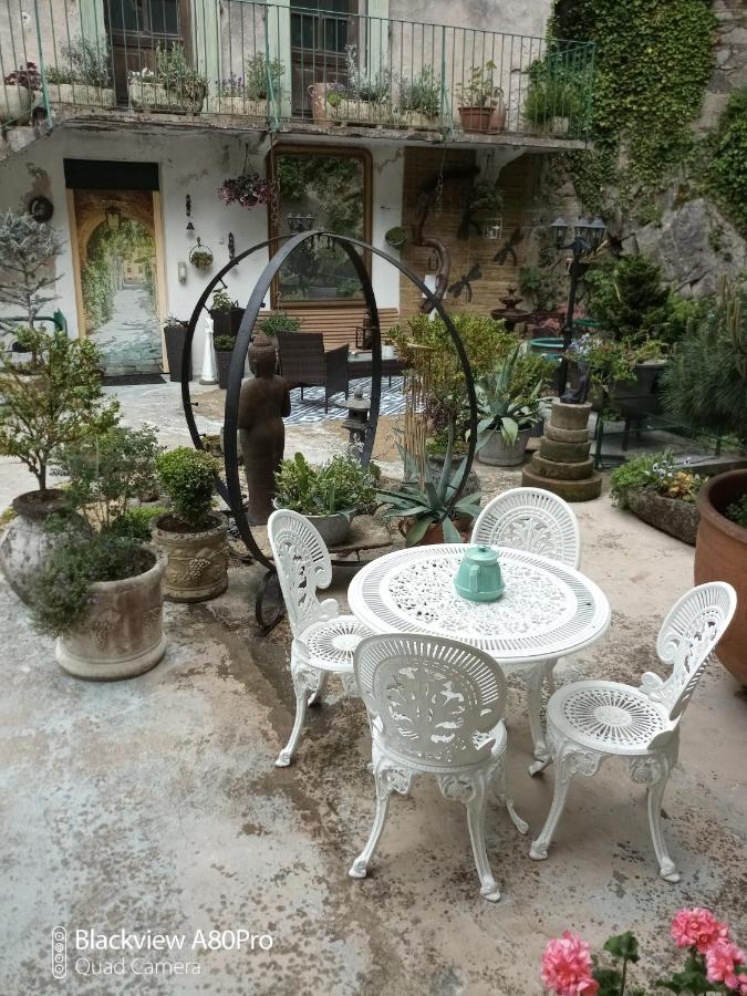 Chambre Bounty, B&B, Cuisine Privee, Lit Queen Size, Terrasse, Parking, Garage Olliergues 外观 照片