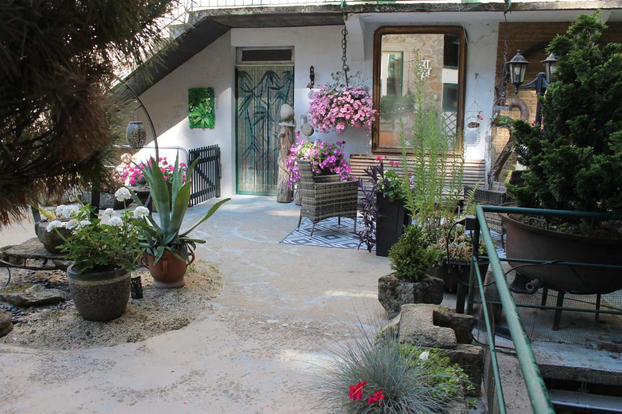 Chambre Bounty, B&B, Cuisine Privee, Lit Queen Size, Terrasse, Parking, Garage Olliergues 外观 照片