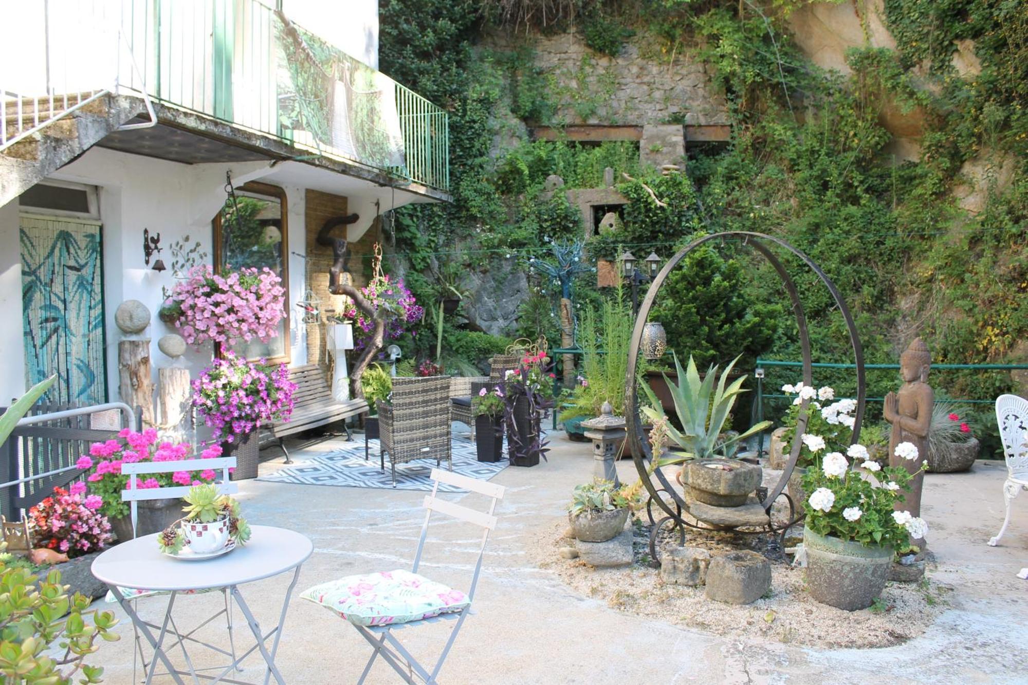 Chambre Bounty, B&B, Cuisine Privee, Lit Queen Size, Terrasse, Parking, Garage Olliergues 外观 照片