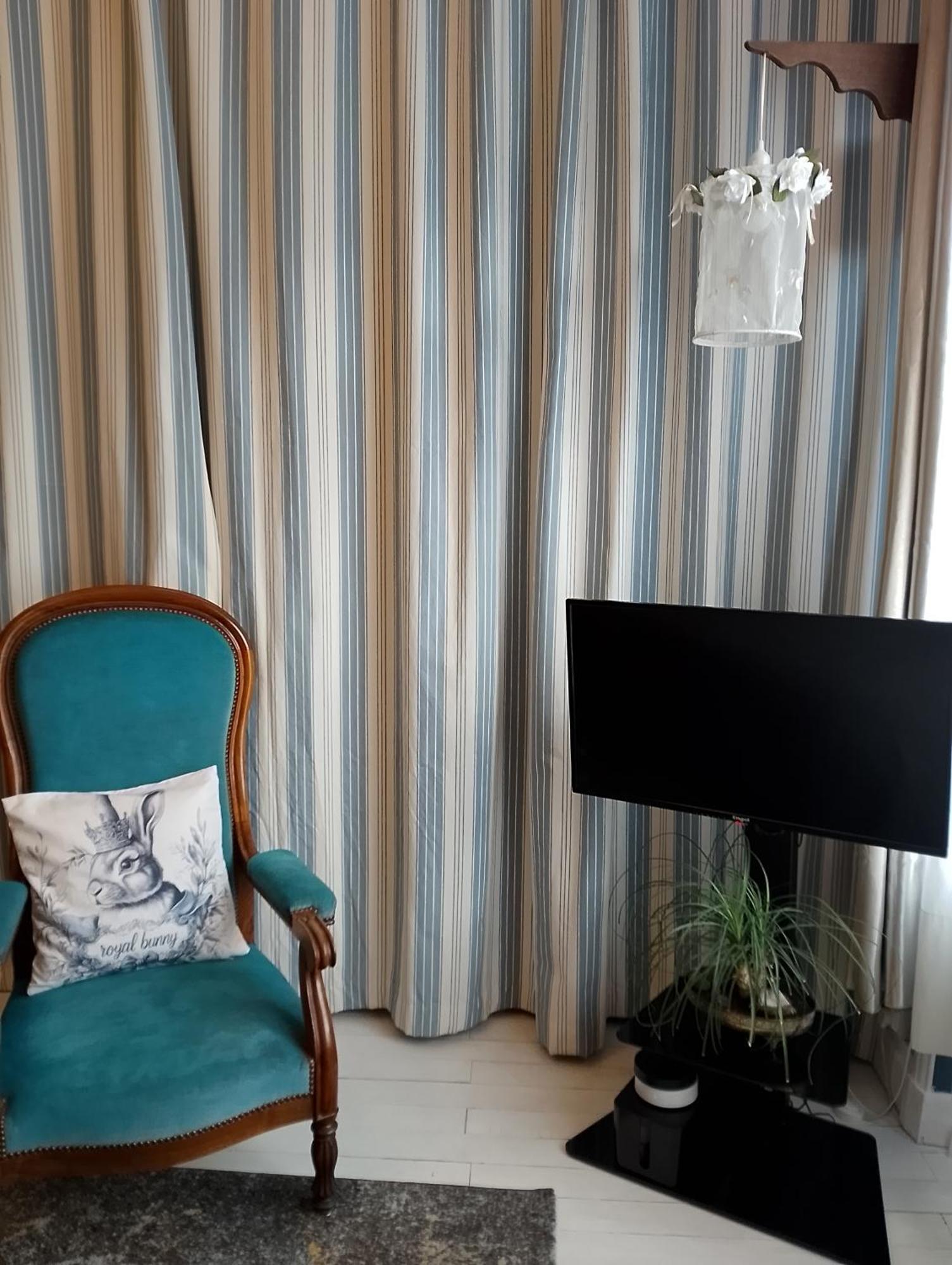 Chambre Bounty, B&B, Cuisine Privee, Lit Queen Size, Terrasse, Parking, Garage Olliergues 外观 照片